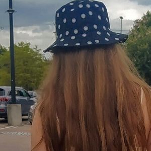 Cute daisy bucket hat